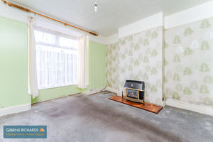 Sitting Room- click for photo gallery